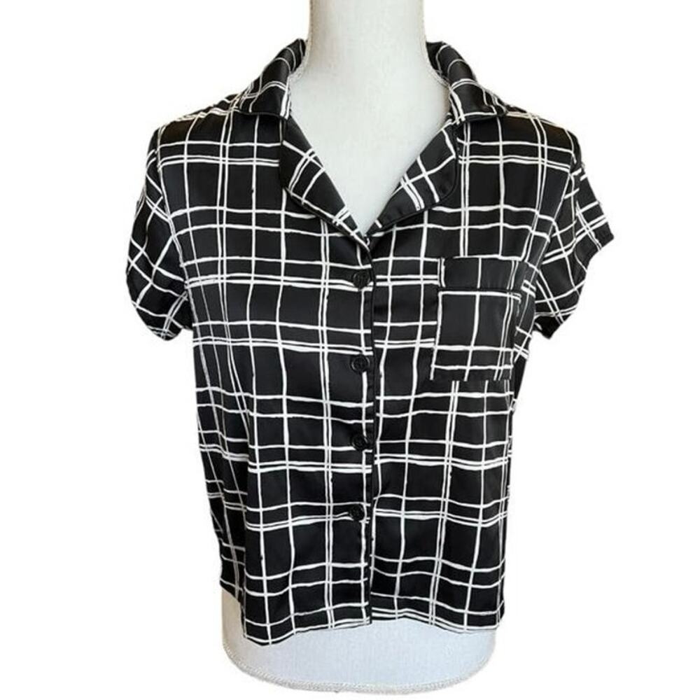 House of Harlow 1960 sleepwear black and white plaid button down top